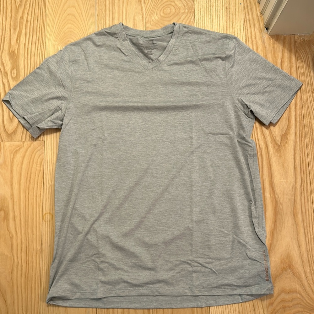 Tommie Copper Men’s CZ short sleeve V Neck t shirt Silver Heather